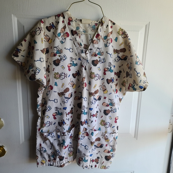 Scrub sets bundle 4 sets plus top & labcoat - Picture 4 of 8